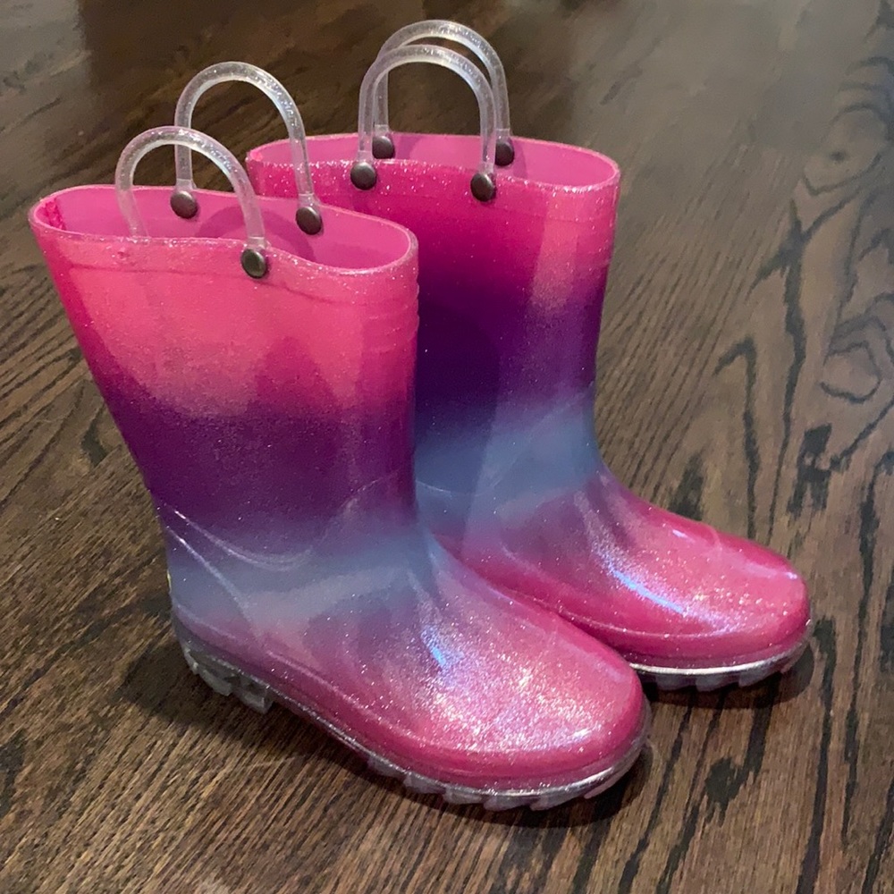 Rain boots. Heals light up. Size 13